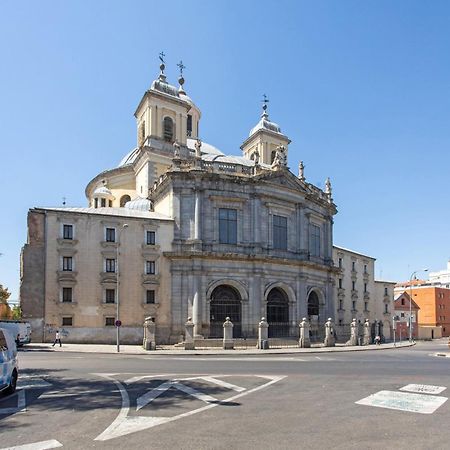 Limehome Madrid Calle De La Paloma ภายนอก รูปภาพ