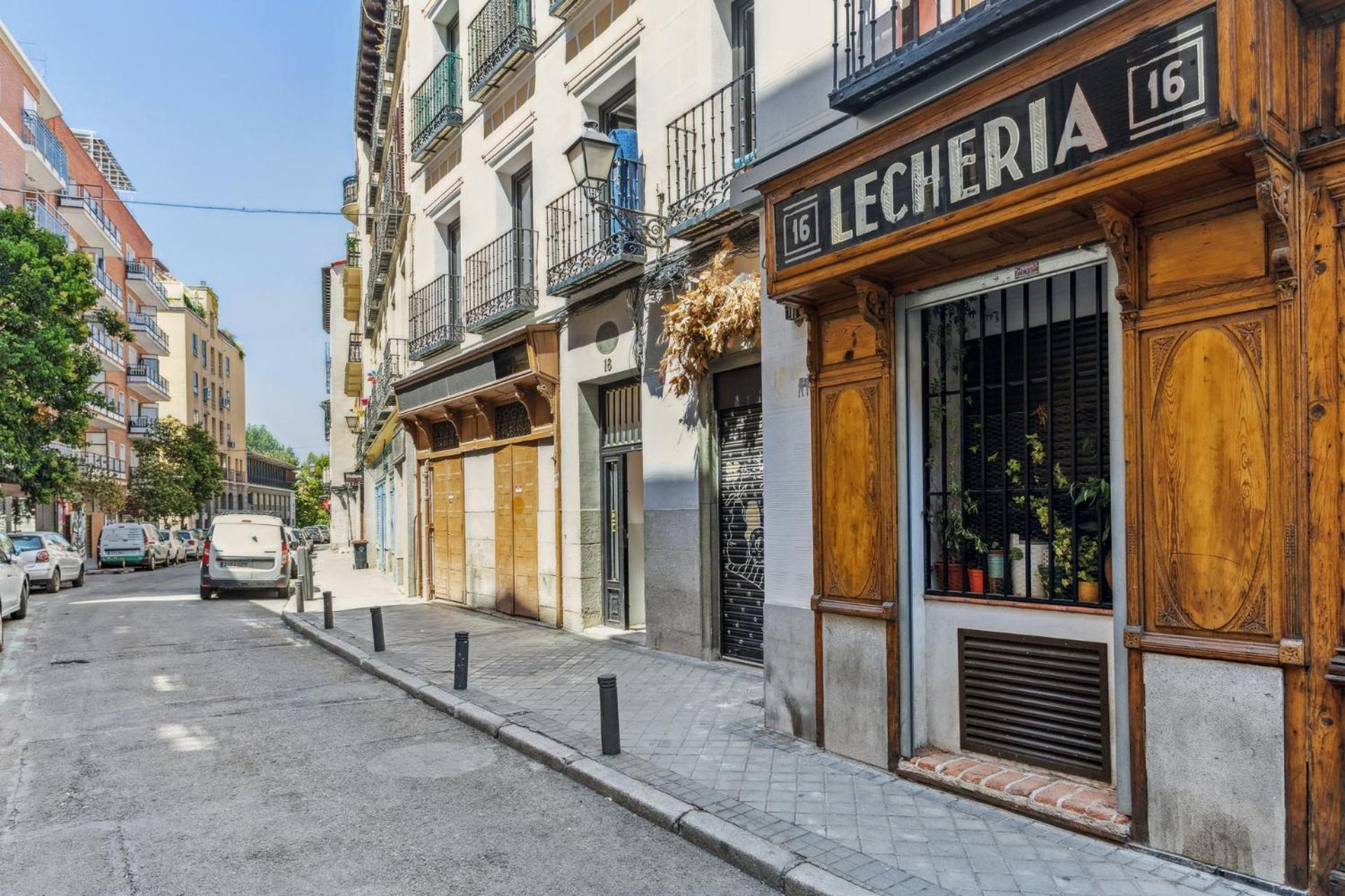 Limehome Madrid Calle De La Paloma ภายนอก รูปภาพ