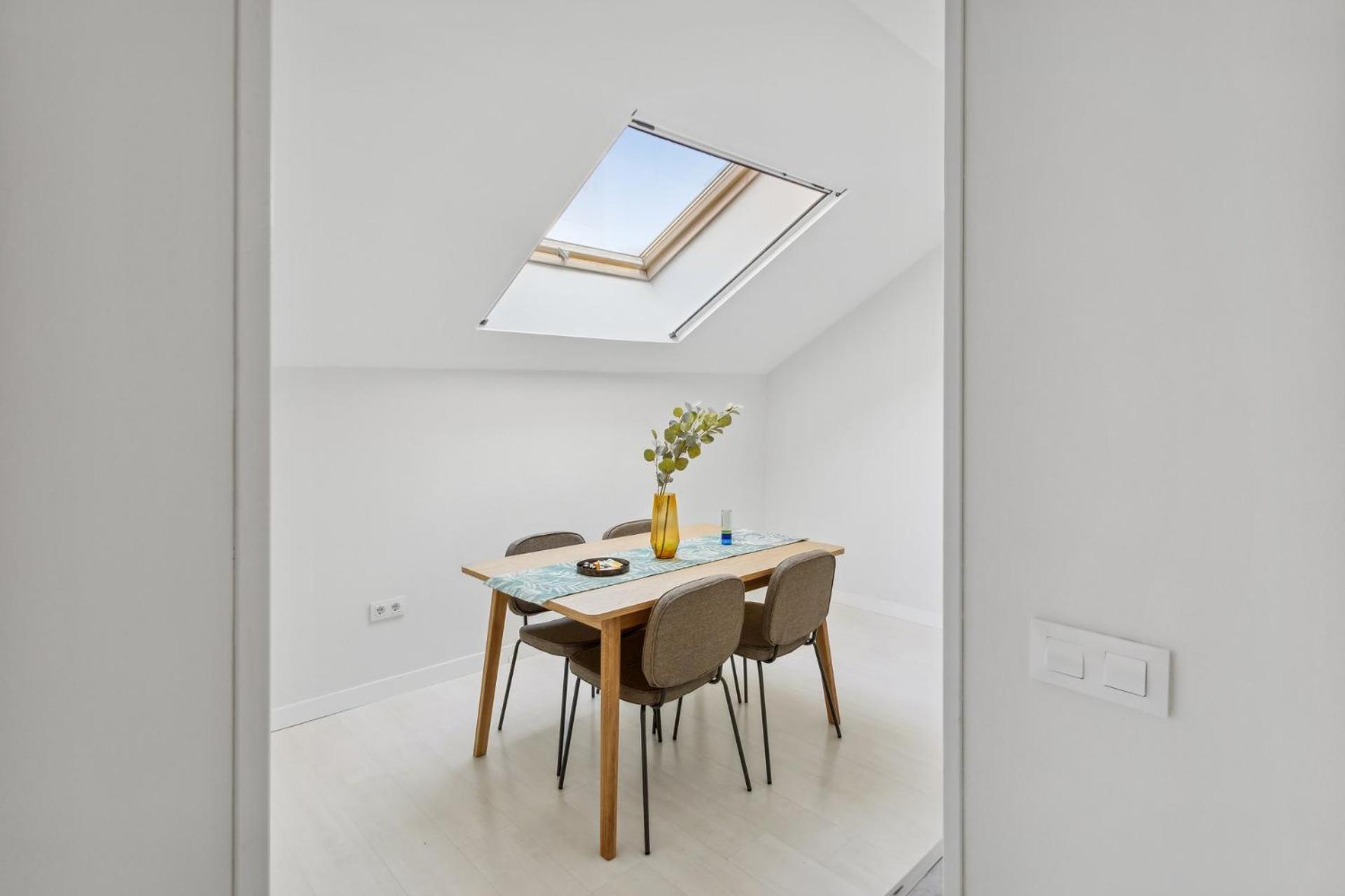 Limehome Madrid Calle De La Paloma ภายนอก รูปภาพ