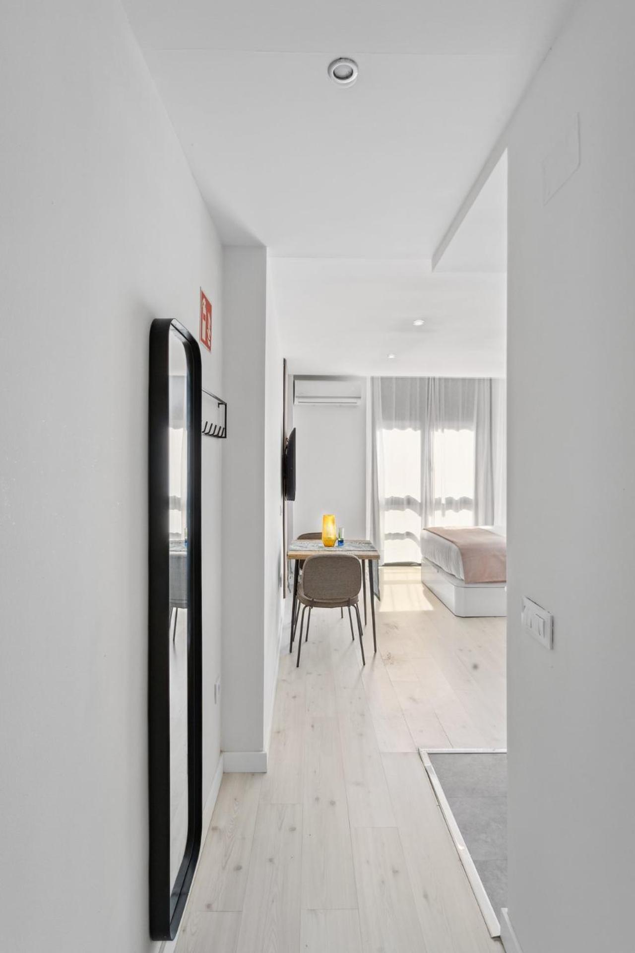 Limehome Madrid Calle De La Paloma ห้อง รูปภาพ