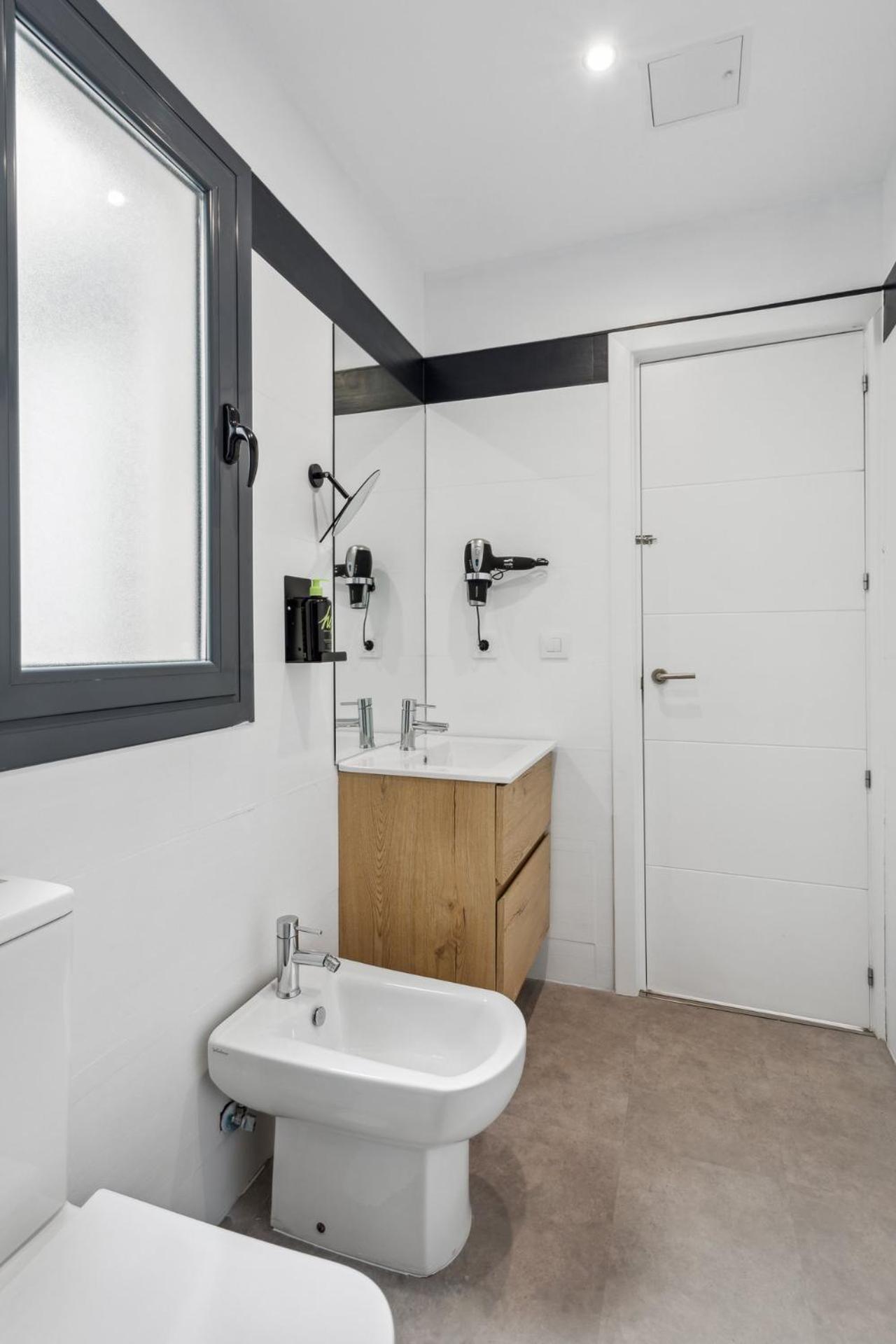 Limehome Madrid Calle De La Paloma ห้อง รูปภาพ